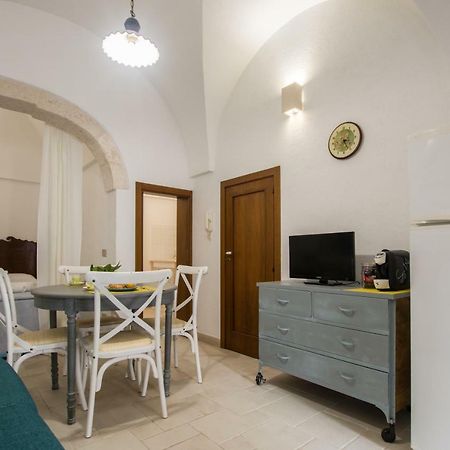 Dimora Zafferano - Guest House Ostuni Esterno foto
